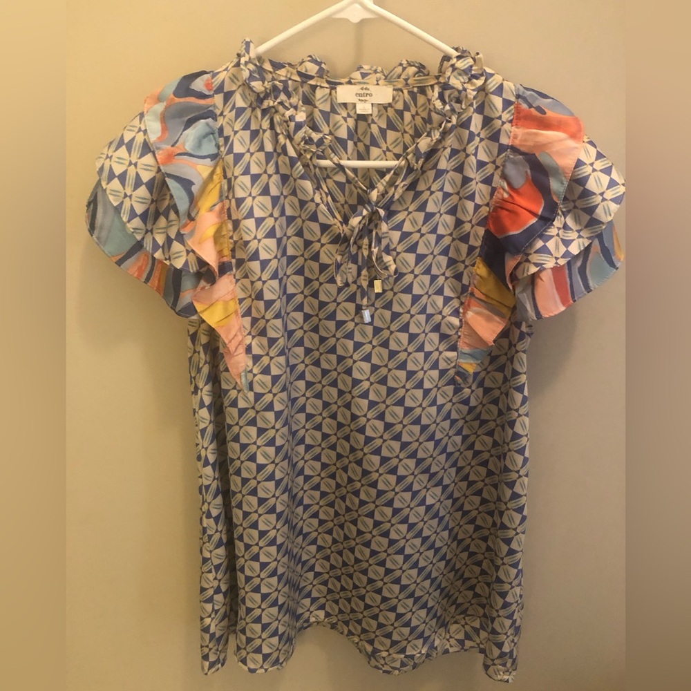 Entro ruffled puff short sleeve blouse